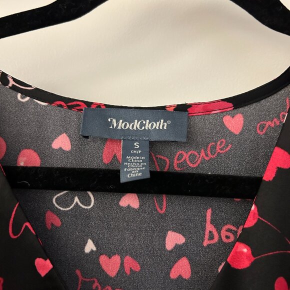Modcloth Peace and Love Heart Cherry Button Down A-Line Dress Size S - Picture 5 of 9